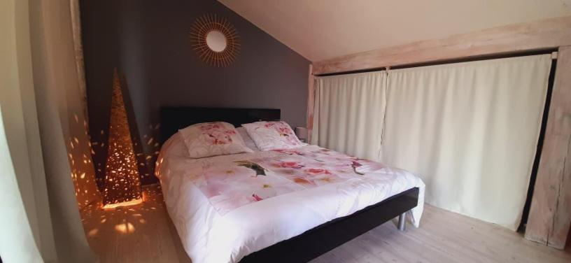 Appartement studio avec terrasse privatisée Marmande Esterno foto